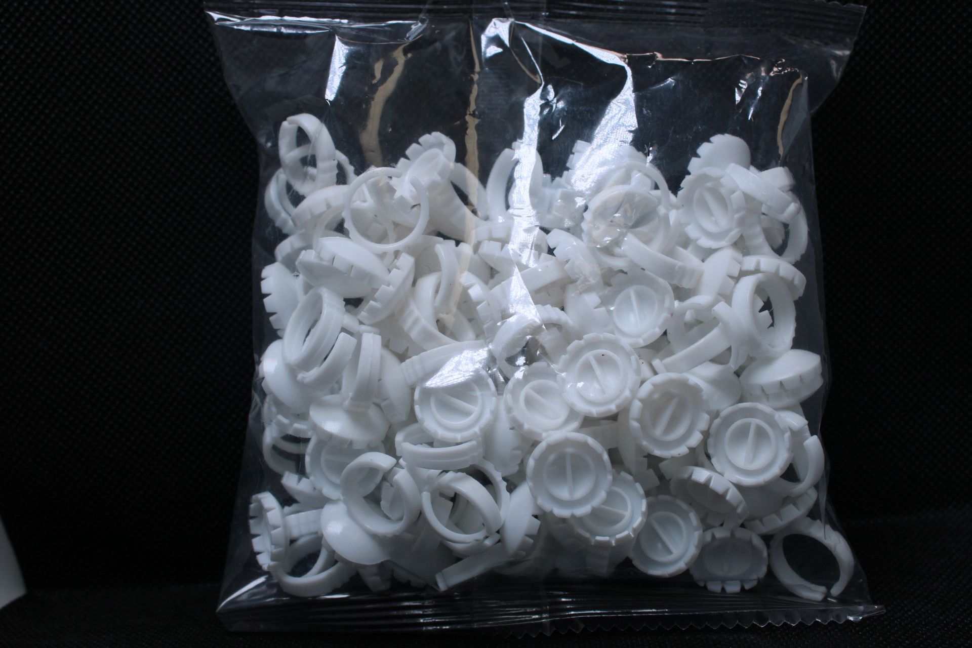 Glue Rings – Mess-Free & Convenient for Lash Application